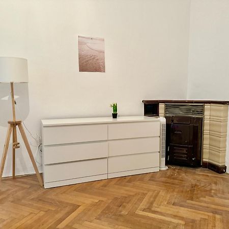 Spacious Apartment - 15 Min To Center Wien Eksteriør bilde